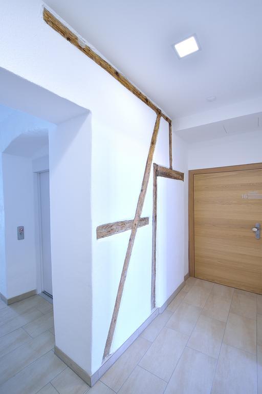 Appartement-Hotel Gh Zum Goldenen Schiff Enns Exteriör bild