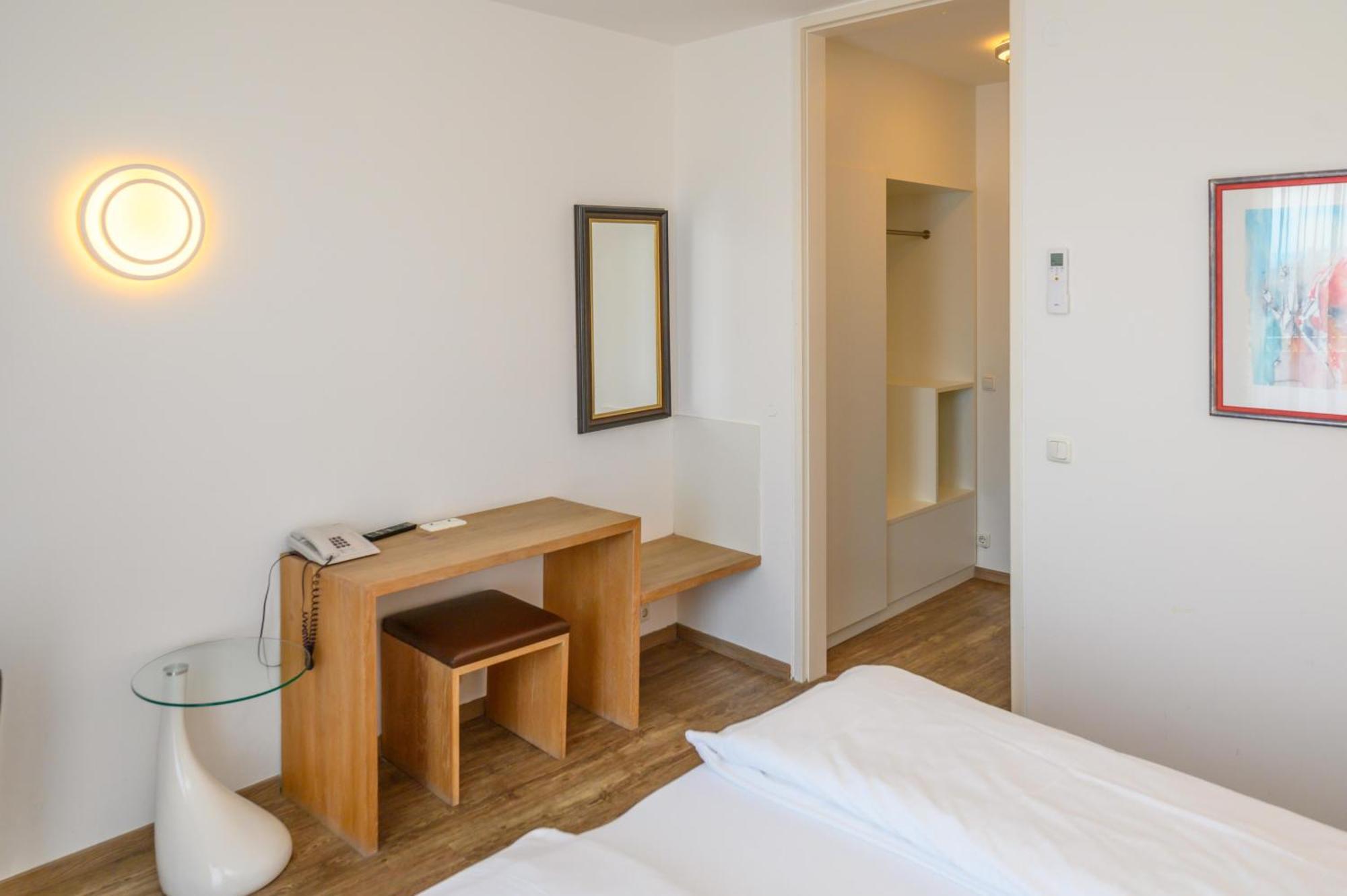 Appartement-Hotel Gh Zum Goldenen Schiff Enns Exteriör bild