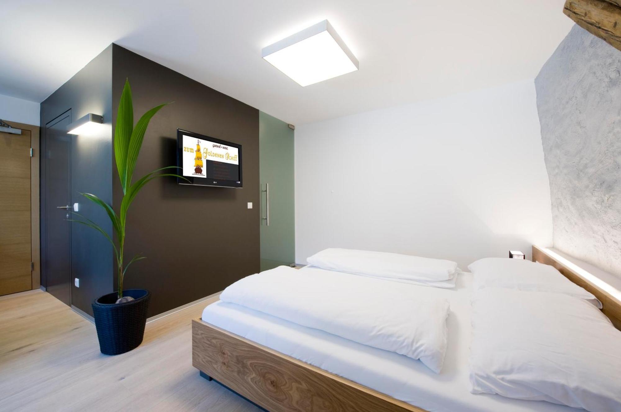 Appartement-Hotel Gh Zum Goldenen Schiff Enns Exteriör bild
