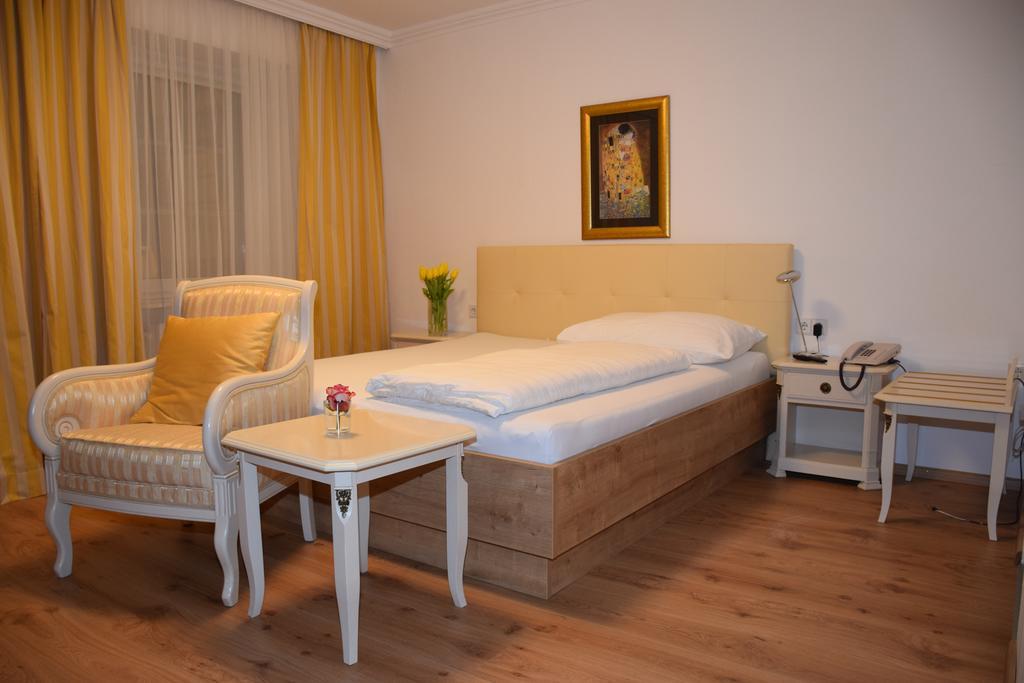 Appartement-Hotel Gh Zum Goldenen Schiff Enns Rum bild